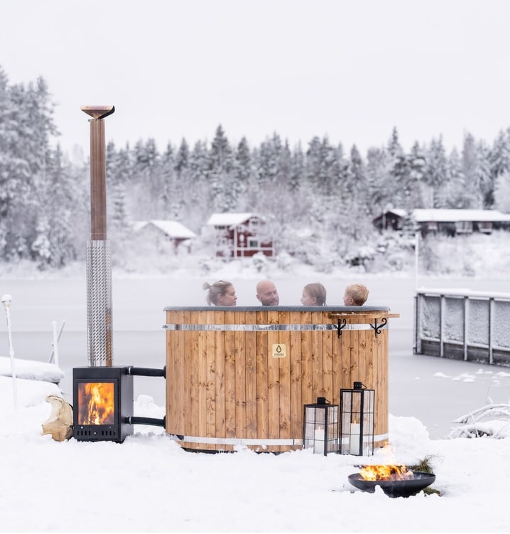 Hot Tub im Winter